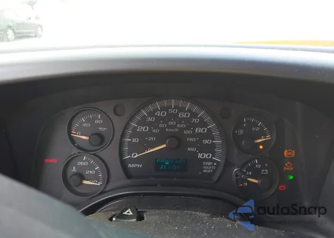 2004 GMC Savana Standard from USA, damaged, VIN 1GKHG39U441111287